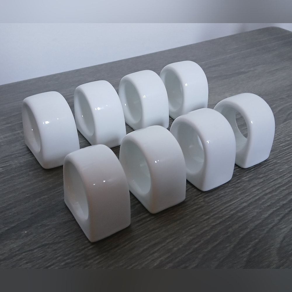 Vintage Pier 1 Import Co Set of 8 White Ceramic Napkin Rings 1980's Japan